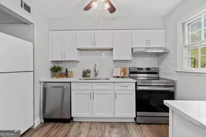 6700 Roswell Road #13A, Atlanta, GA 30328 - Photo 11