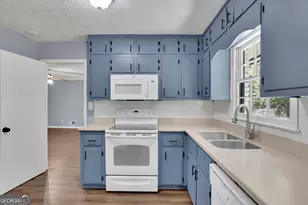 1686 Norton Estates Dr, Snellville, GA 30078 - Photo 17