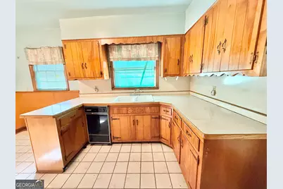 2177 Connally Drive, East Point, GA 30344 - Photo 11