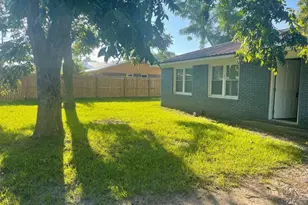 17 Young St, Hazlehurst, GA 31539 - Photo 7