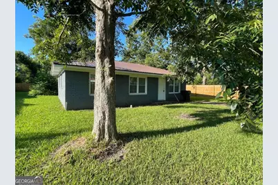 17 Young Street, Hazlehurst, GA 31539 - Photo 3