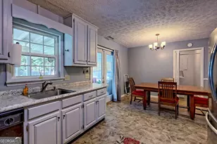 101 Long St, Demorest, GA 30535 - Photo 13