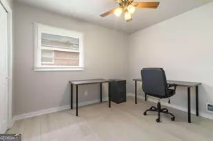 2699 Lincoln Ct NW, Atlanta, GA 30318 - Photo 15