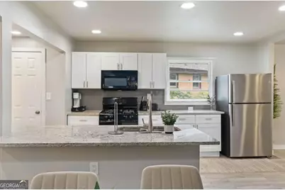 2699 Lincoln Court NW, Atlanta, GA 30318 - Photo 13