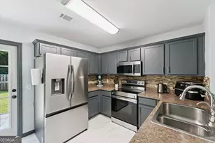 28 Twin Oaks Pl, Savannah, GA 31407 - Photo 13