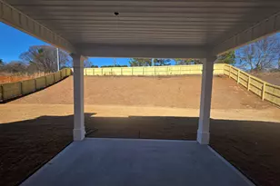 81 Champions Ln, Winder, GA 30680 - Photo 15