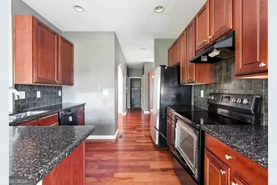 5522 Village Trace, Union City, GA 30291 - Photo 9