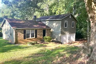 4931 Wolverton Dr, Lithonia, GA 30038 - Photo 3