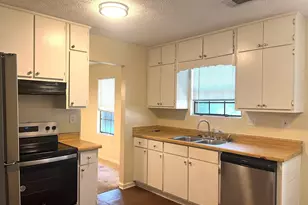 4931 Wolverton Dr, Lithonia, GA 30038 - Photo 7