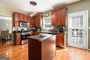 237 Kory Dr, Newnan, GA 30263 - Photo 7