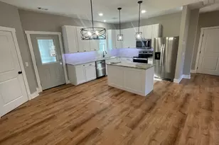 71 Crestwood Dr, Hartwell, GA 30643 - Photo 3