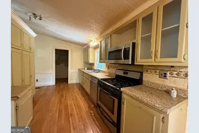 6805 Belton Bridge Place, Lula, GA 30554 - Photo 5