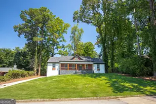 610 Glenforest Rd, Sandy Springs, GA 30328 - Photo 5