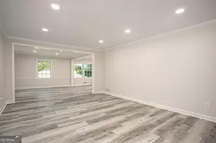 610 Glenforest Rd, Sandy Springs, GA 30328 - Photo 7