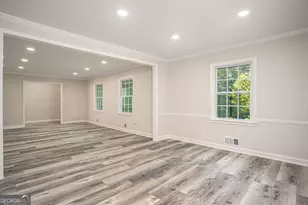 610 Glenforest Rd, Sandy Springs, GA 30328 - Photo 11