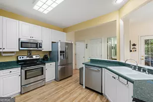 137 Indian Hills Dr, Westminster, SC 29693 - Photo 13