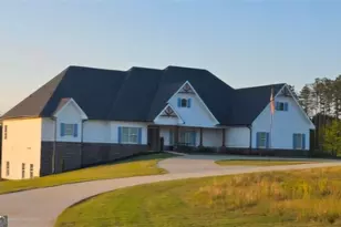 433 Clover Dr, Social Circle, GA 30025 - Photo 1