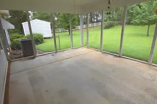 103 Windy Hill Ct, Dublin, GA 31021 - Photo 7