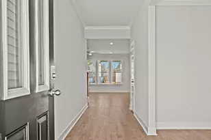 409 Hazel Dr, Locust Grove, GA 30248 - Photo 7