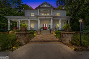 252 Seavy St, Senoia, GA 30276 - Photo 1