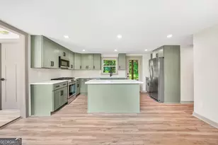 250 Mill St, Barnesville, GA 30204 - Photo 13