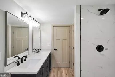 250 Mill Street, Barnesville, GA 30204 - Photo 27