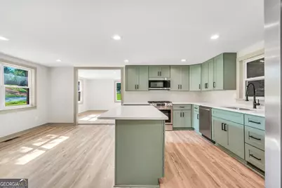 250 Mill Street, Barnesville, GA 30204 - Photo 7