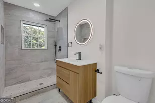 2401 Winshire Dr, Decatur, GA 30035 - Photo 7