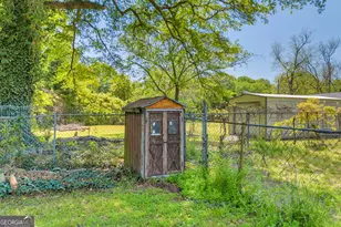 215 Fair St, Loganville, GA 30052 - Photo 15