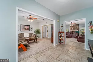 674 Forest Hills Dr, Douglas, GA 31535 - Photo 5