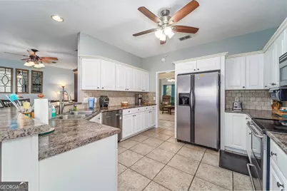 674 Forest Hills Drive, Douglas, GA 31535 - Photo 11
