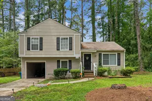 447 Sherwood Cir, Stone Mountain, GA 30087 - Photo 1
