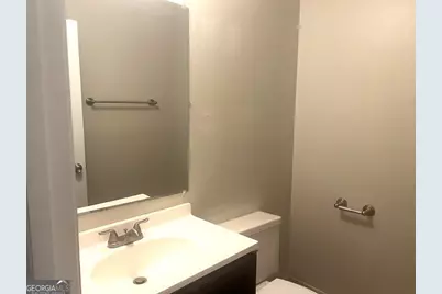 522 Hickory Hills Drive, Stone Mountain, GA 30083 - Photo 17