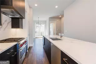 691 Vidalia Ln, Atlanta, GA 30318 - Photo 9