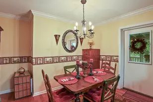 155 Persimmon St, Jesup, GA 31545 - Photo 7