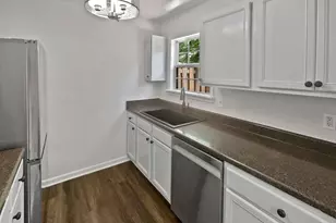 806 Brighton Point, Atlanta, GA 30328 - Photo 11