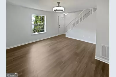 806 Brighton Point, Atlanta, GA 30328 - Photo 3