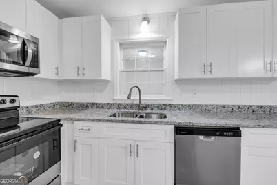 1586 Kings Road, Marietta, GA 30062 - Photo 13