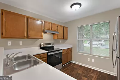 660 Kilkenny Circle, Lithonia, GA 30058 - Photo 3