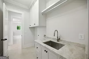 608 Winterberry Dr, Clayton, GA 30525 - Photo 43