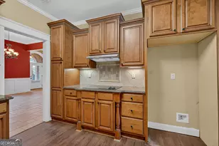 101 Riverbluff Dr, Lagrange, GA 30240 - Photo 3