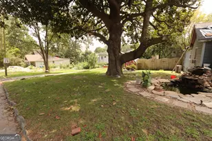 1194 Warfield St NW, Atlanta, GA 30318 - Photo 3