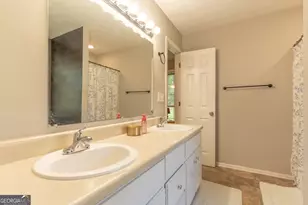 115 Woodland Ridge Cir, Covington, GA 30016 - Photo 21