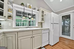 407 Tanglewood Dr, Blue Ridge, GA 30513 - Photo 15