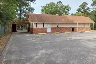 601 N Main St, Swainsboro, GA 30401 - Photo 1