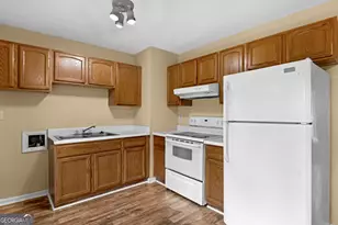 612 Olive St, Hinesville, GA 31313 - Photo 5