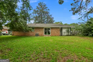 612 Olive St, Hinesville, GA 31313 - Photo 17