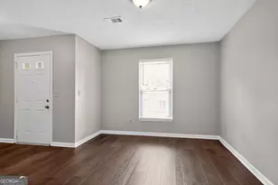 937 Fox Valley Ct, Stone Mountain, GA 30088 - Photo 3