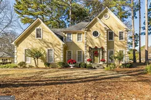 121 Tamerlane, Peachtree City, GA 30269 - Photo 1