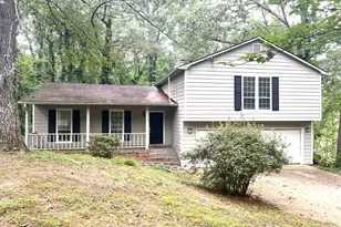 629 Waterview Ct, Stone Mountain, GA 30088 - Photo 1